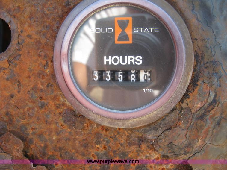 image for item K8703 2002 Vermeer BC1000XL chipper