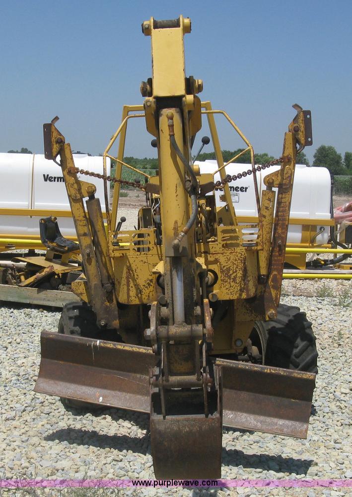 image for item K8705 1996 Vermeer 4150A trencher