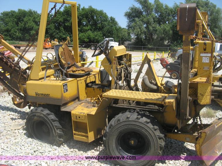 image for item K8705 1996 Vermeer 4150A trencher