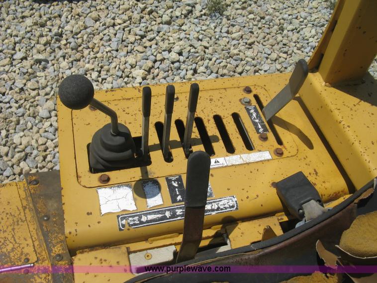 image for item K8705 1996 Vermeer 4150A trencher