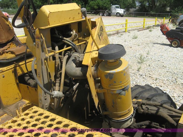 image for item K8705 1996 Vermeer 4150A trencher