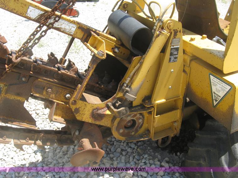 image for item K8705 1996 Vermeer 4150A trencher