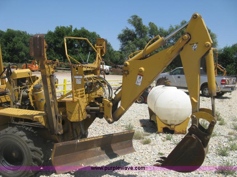 image for item K8705 1996 Vermeer 4150A trencher