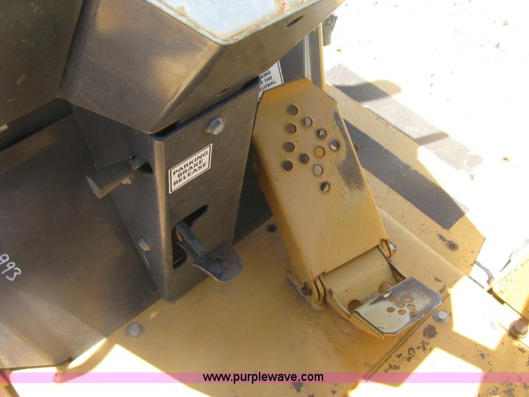 image for item K8708 1996 Case 660 trencher