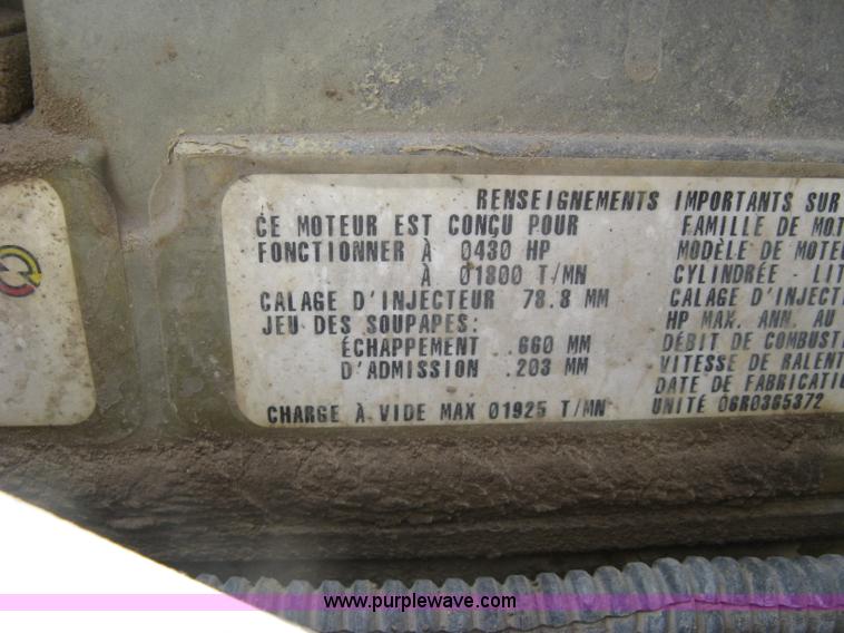 image for item K8729 1998 International 9100 vacuum truck