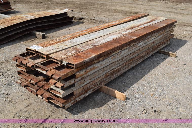 image for item L3481 (45) concrete curb forms