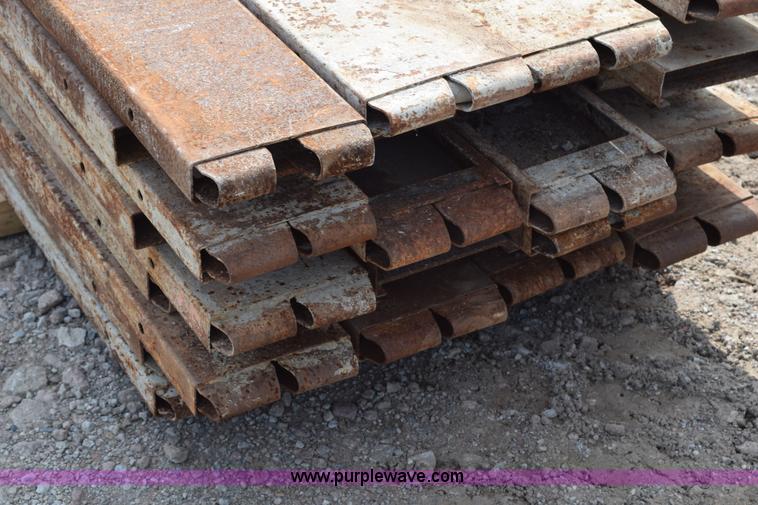 image for item L3481 (45) concrete curb forms