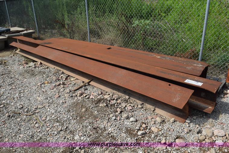 image for item L3484 (5) assorted H beams