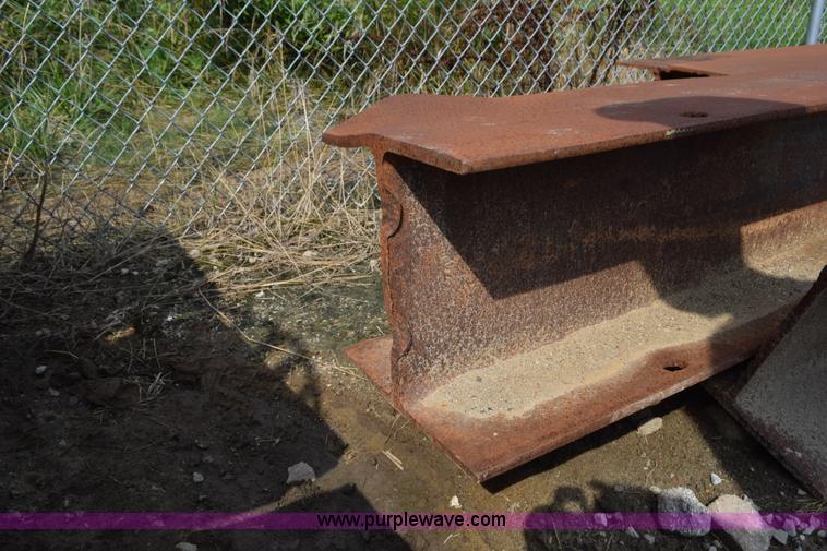 image for item L3484 (5) assorted H beams