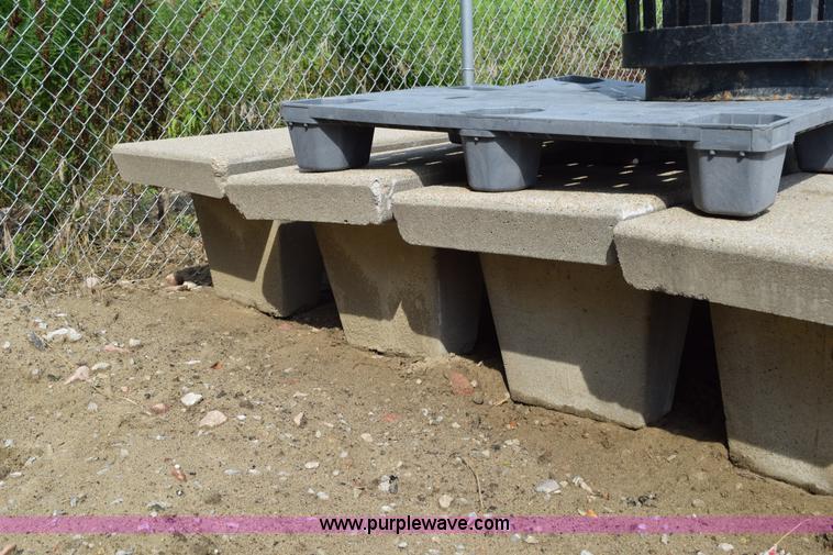 image for item L3487 (4) park benches and trash cans