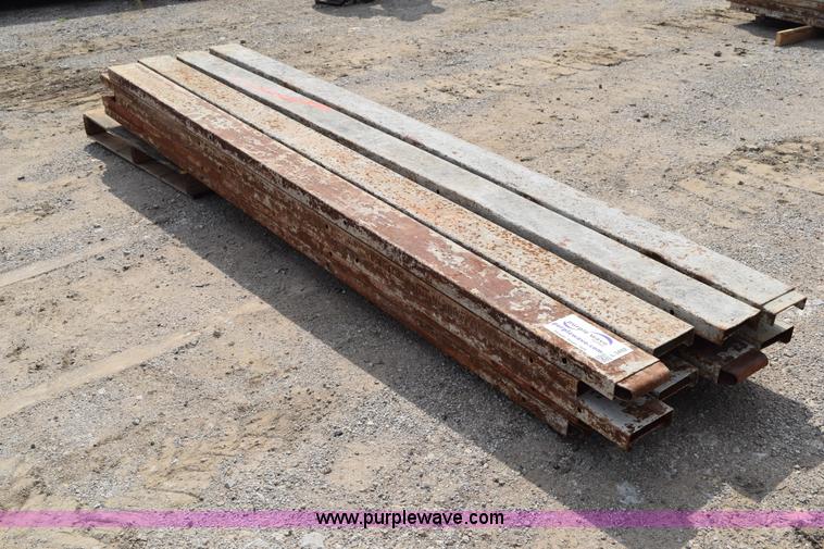 image for item L3492 (20) concrete forms