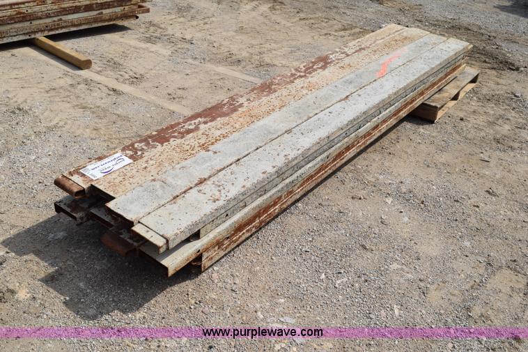 image for item L3492 (20) concrete forms