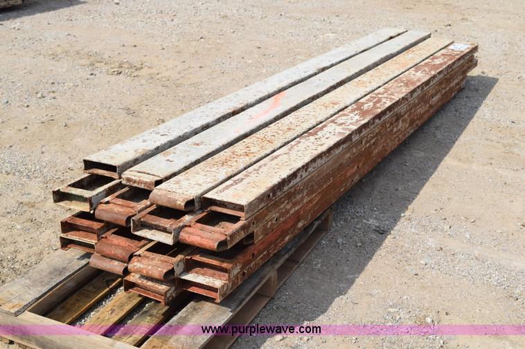 image for item L3492 (20) concrete forms