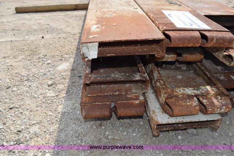 image for item L3493 (18) concrete forms