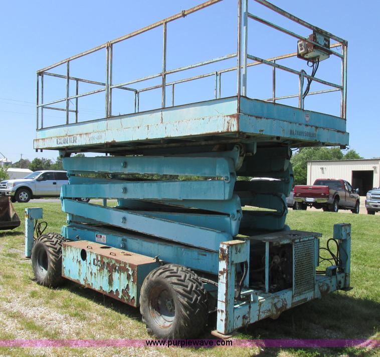 image for item L4009 Condor 4887 scissor lift