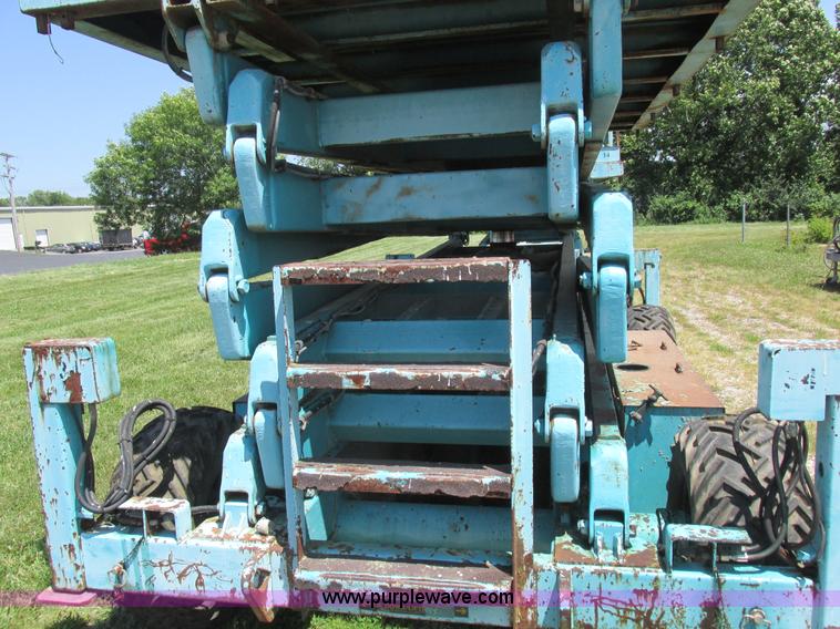 image for item L4009 Condor 4887 scissor lift