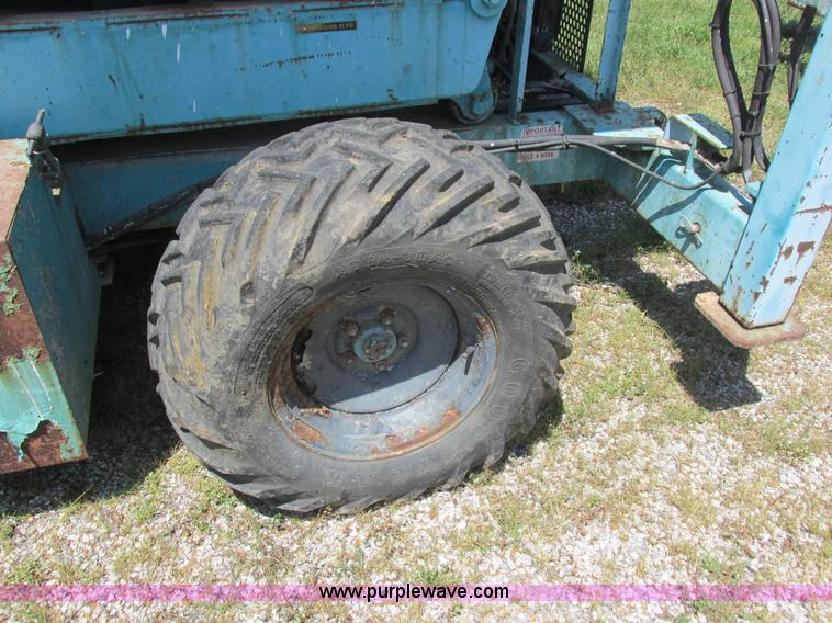 image for item L4009 Condor 4887 scissor lift