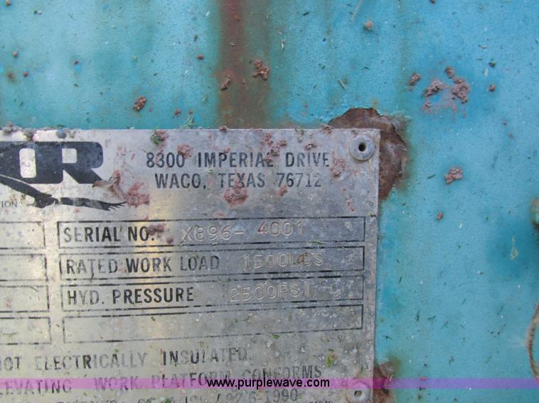 image for item L4009 Condor 4887 scissor lift