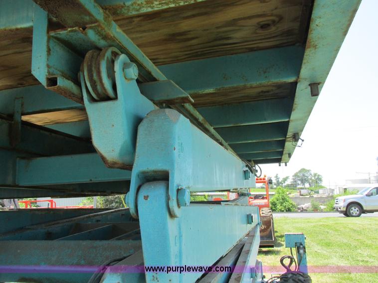 image for item L4009 Condor 4887 scissor lift