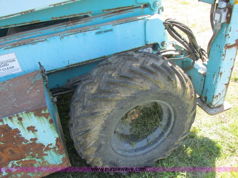 image for item L4009 Condor 4887 scissor lift