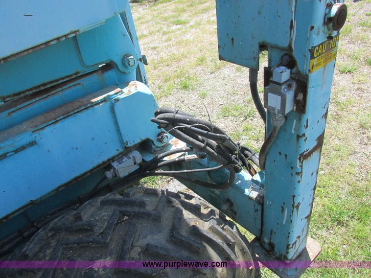 image for item L4009 Condor 4887 scissor lift