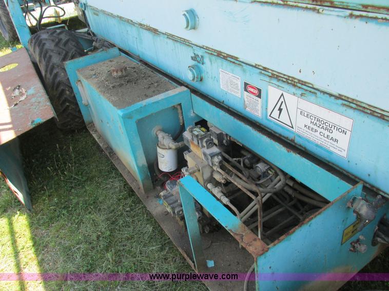 image for item L4009 Condor 4887 scissor lift