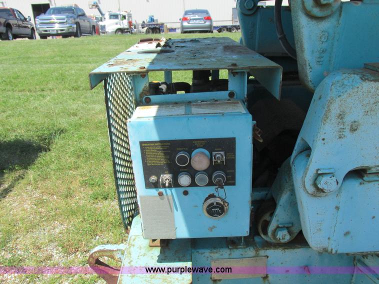 image for item L4010 Condor 3887 scissor lift