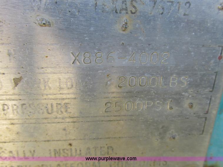 image for item L4010 Condor 3887 scissor lift