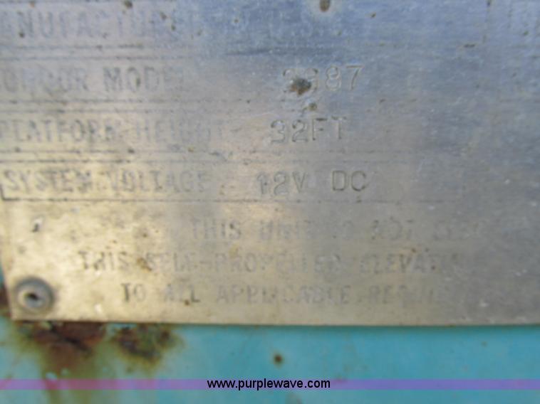 image for item L4010 Condor 3887 scissor lift