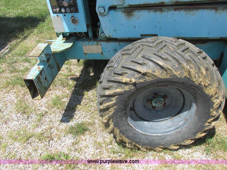 image for item L4010 Condor 3887 scissor lift