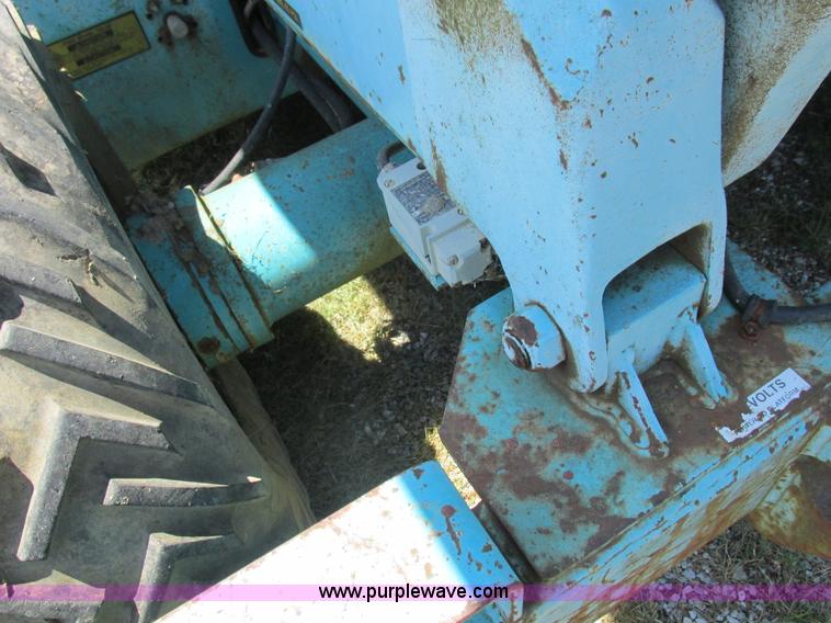 image for item L4010 Condor 3887 scissor lift