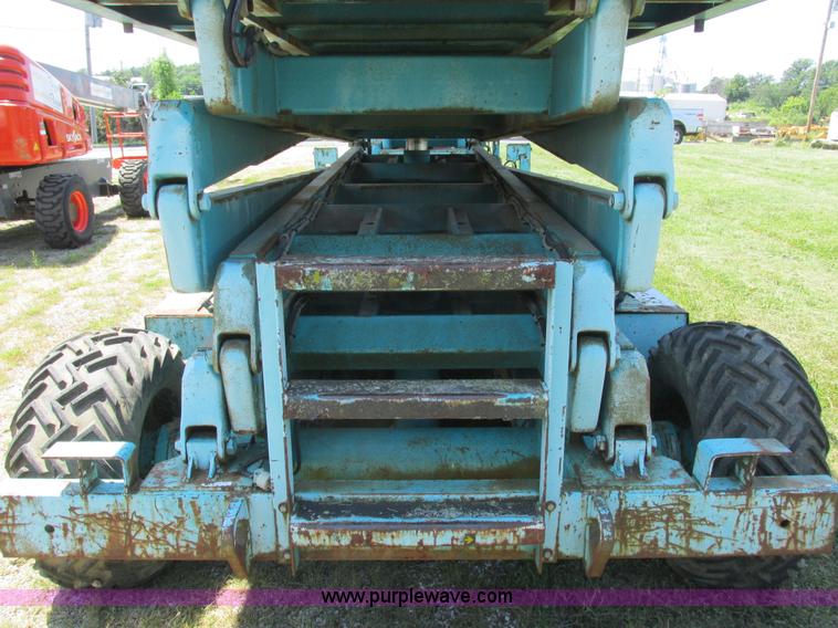 image for item L4010 Condor 3887 scissor lift