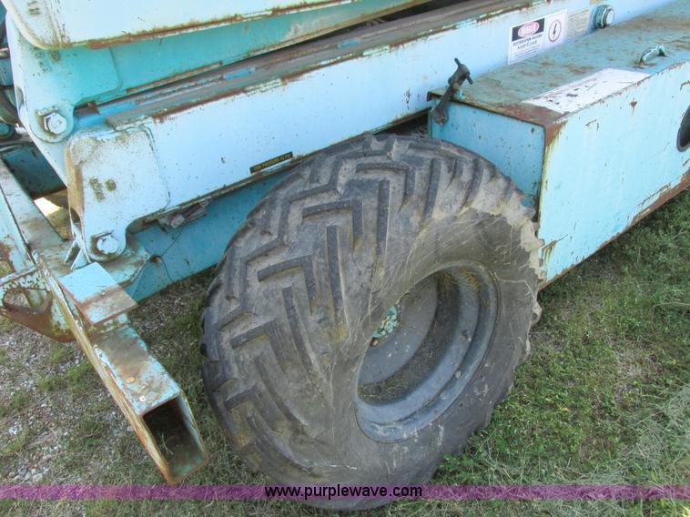 image for item L4010 Condor 3887 scissor lift