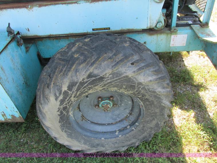 image for item L4010 Condor 3887 scissor lift