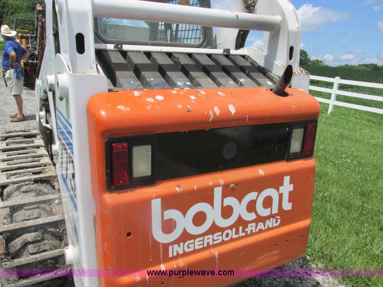 image for item L4012 2000 Bobcat 773 skid steer