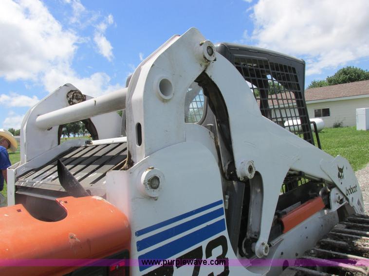 image for item L4012 2000 Bobcat 773 skid steer