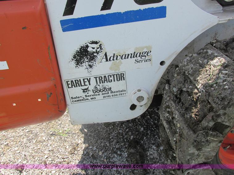 image for item L4012 2000 Bobcat 773 skid steer