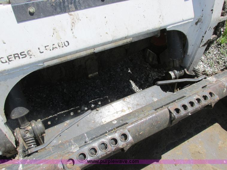 image for item L4012 2000 Bobcat 773 skid steer
