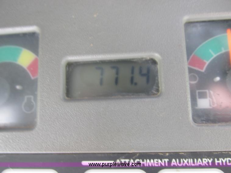 image for item L4012 2000 Bobcat 773 skid steer