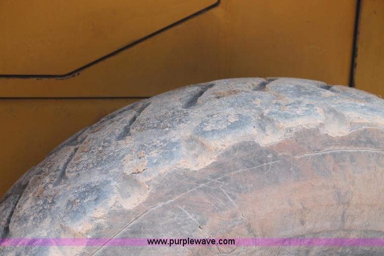 image for item L4368 2002 Komatsu WA270 wheel loader