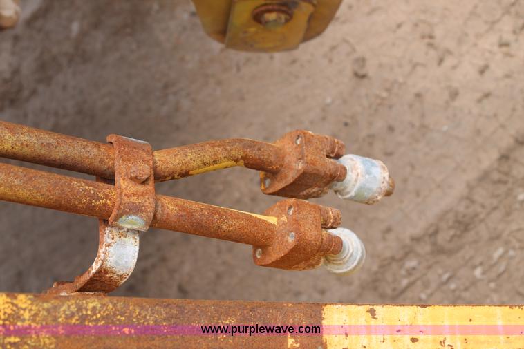 image for item L4368 2002 Komatsu WA270 wheel loader