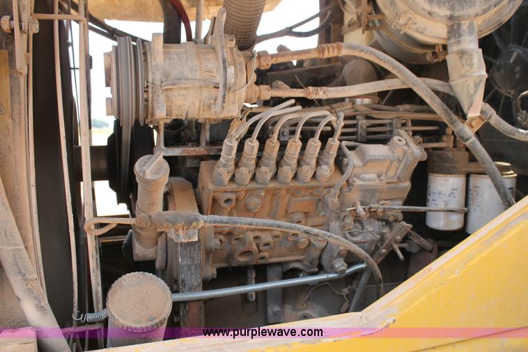 image for item L4368 2002 Komatsu WA270 wheel loader