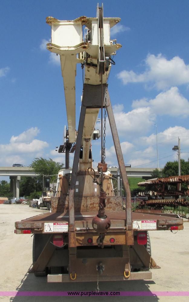 image for item R9329 1993 Ford LN8000 crane truck