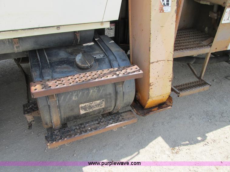 image for item R9329 1993 Ford LN8000 crane truck