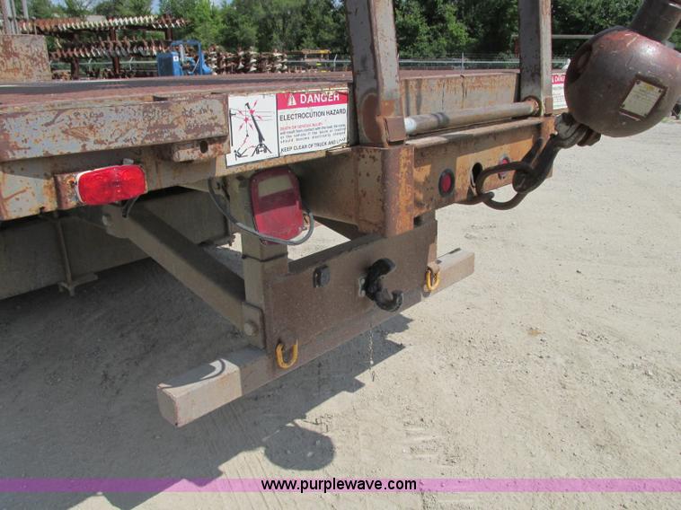 image for item R9329 1993 Ford LN8000 crane truck