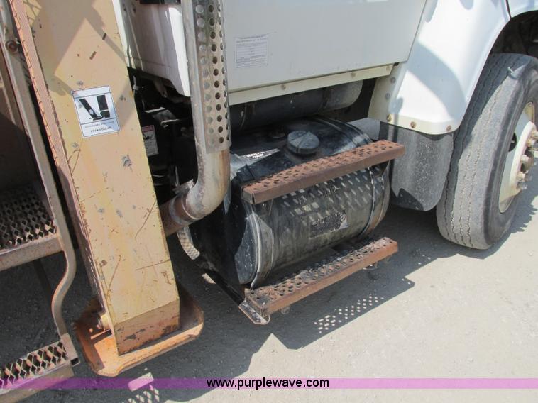 image for item R9329 1993 Ford LN8000 crane truck