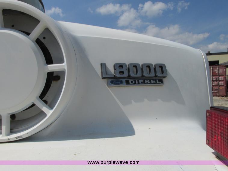 image for item R9329 1993 Ford LN8000 crane truck