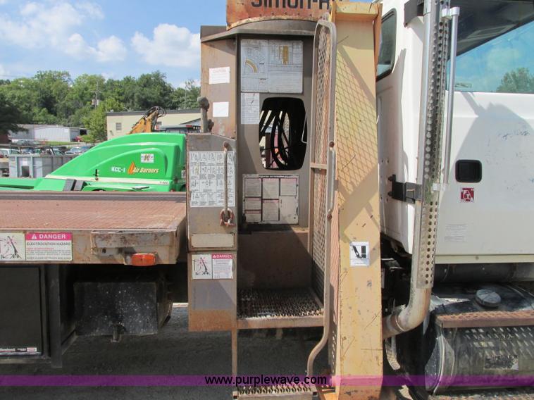 image for item R9329 1993 Ford LN8000 crane truck