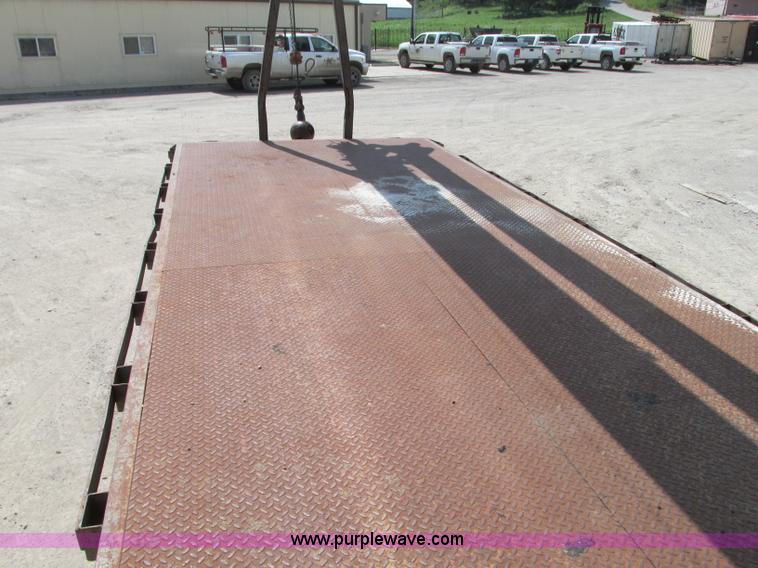 image for item R9329 1993 Ford LN8000 crane truck