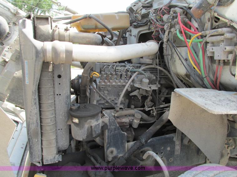 image for item R9329 1993 Ford LN8000 crane truck